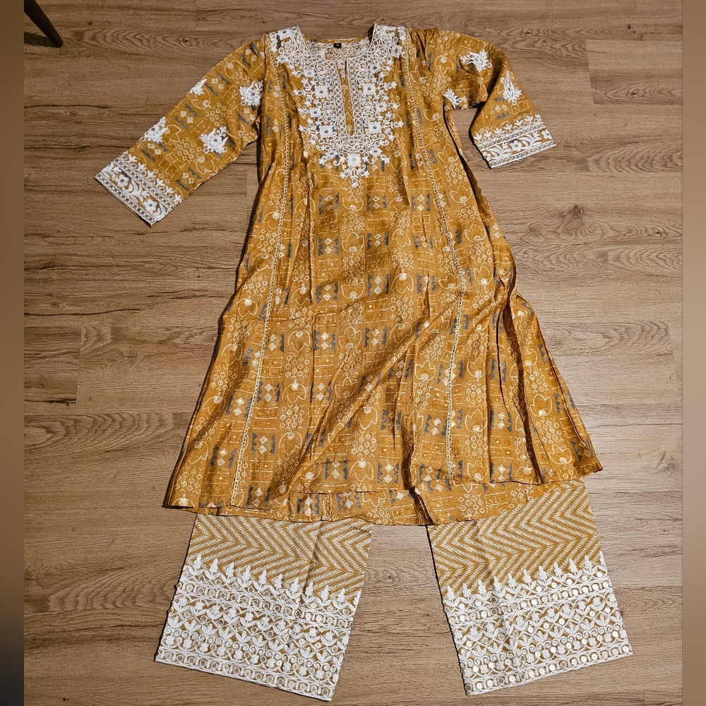 New Cotton Embroidered Kurta Set